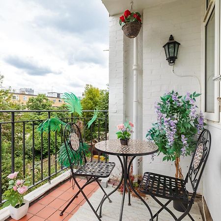 Cosy 3 Bed Flat Ideal For Trips To ลอนดอน ภายนอก รูปภาพ
