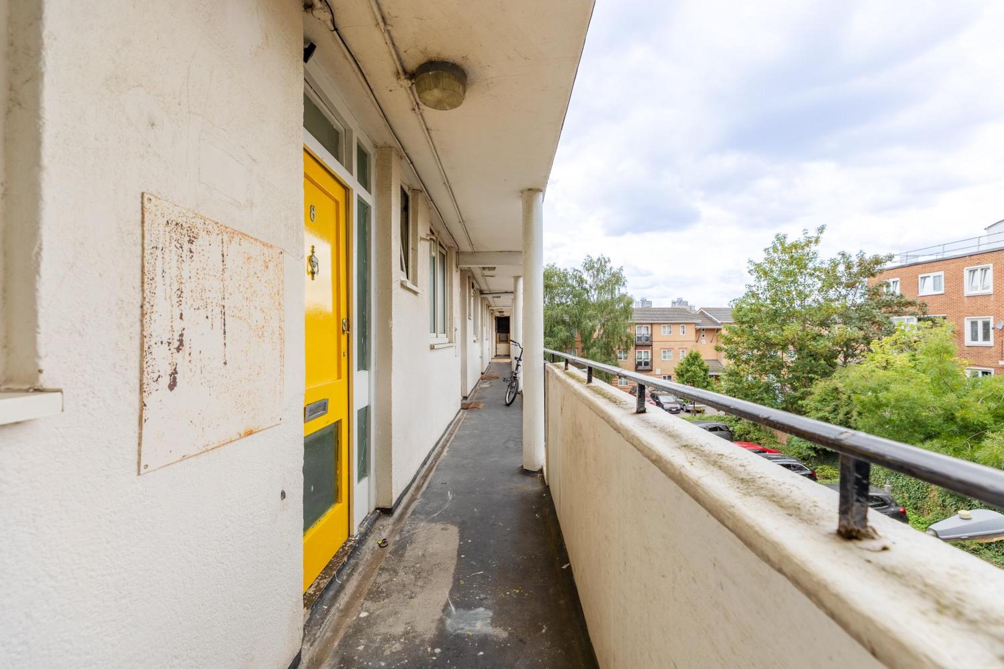 Cosy 3 Bed Flat Ideal For Trips To ลอนดอน ภายนอก รูปภาพ